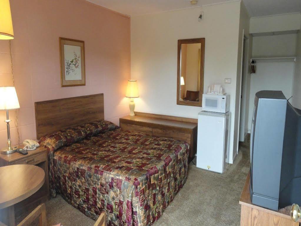 Attican Motel - Attica - Batavia - Warsaw - Darien Lake 외부 사진