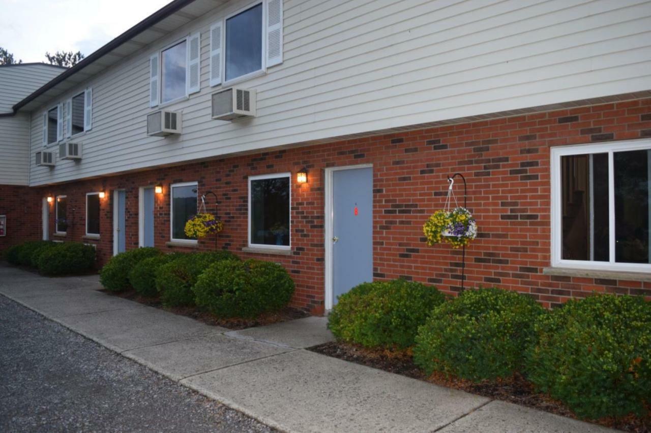 Attican Motel - Attica - Batavia - Warsaw - Darien Lake 외부 사진